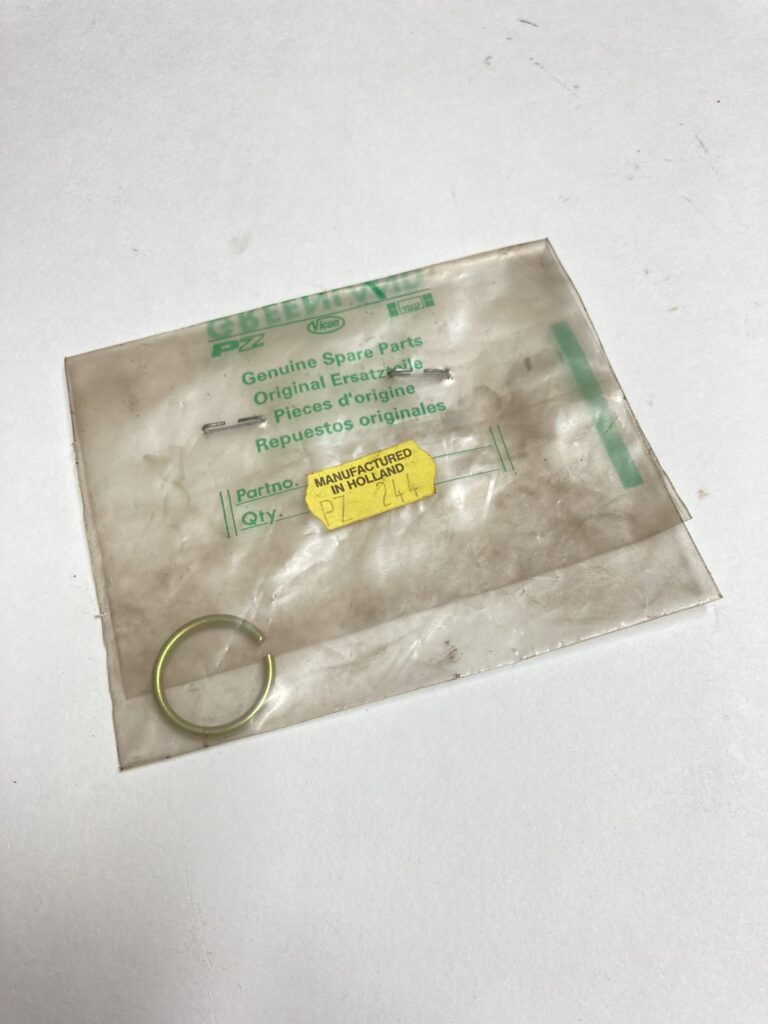 Circlip MH160 MH180 MH320 PZ244 New-Old-Stock